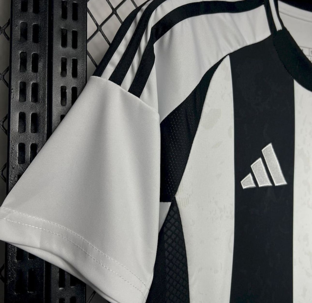 Juventus 2024/25 Ev sahibi Forma