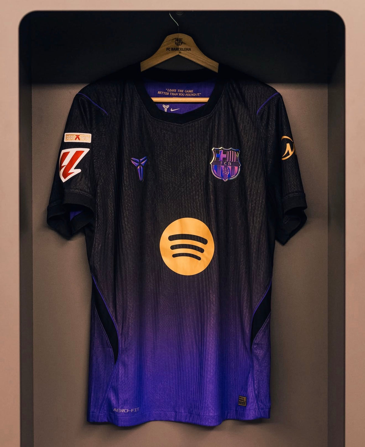 Barcelona Siyah Forması 2027