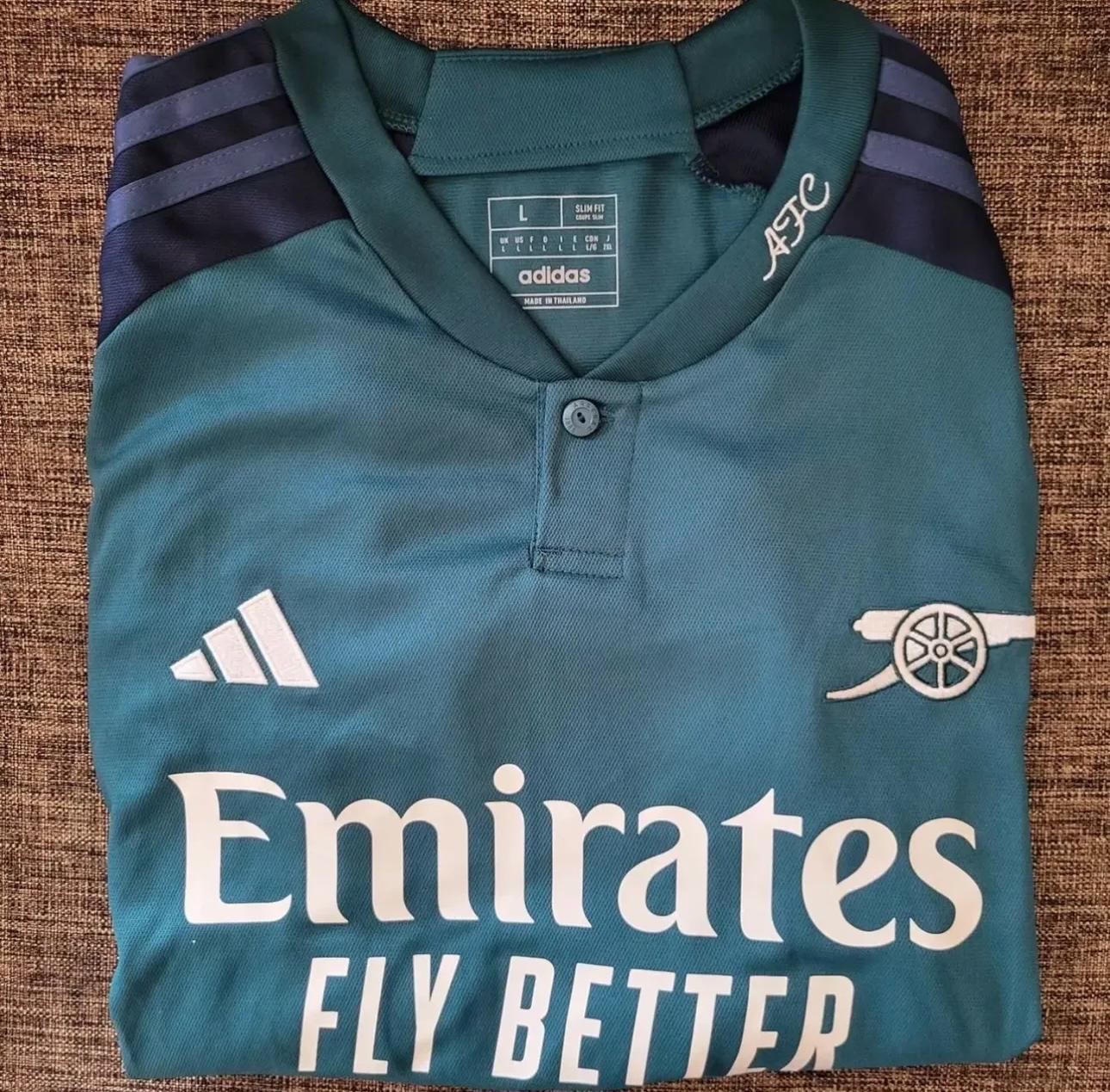 Arsenal 2023 Yeşil forma