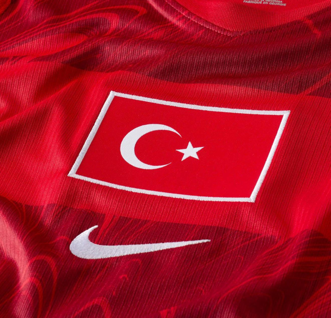 Türkiye Kırmızı Dünya Kupası Forması