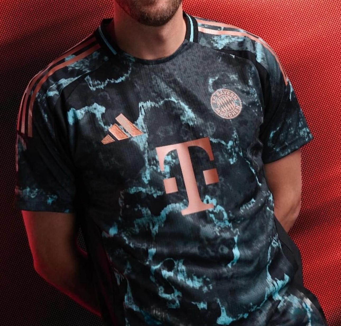 Bayern Münih 2024/25 Forma