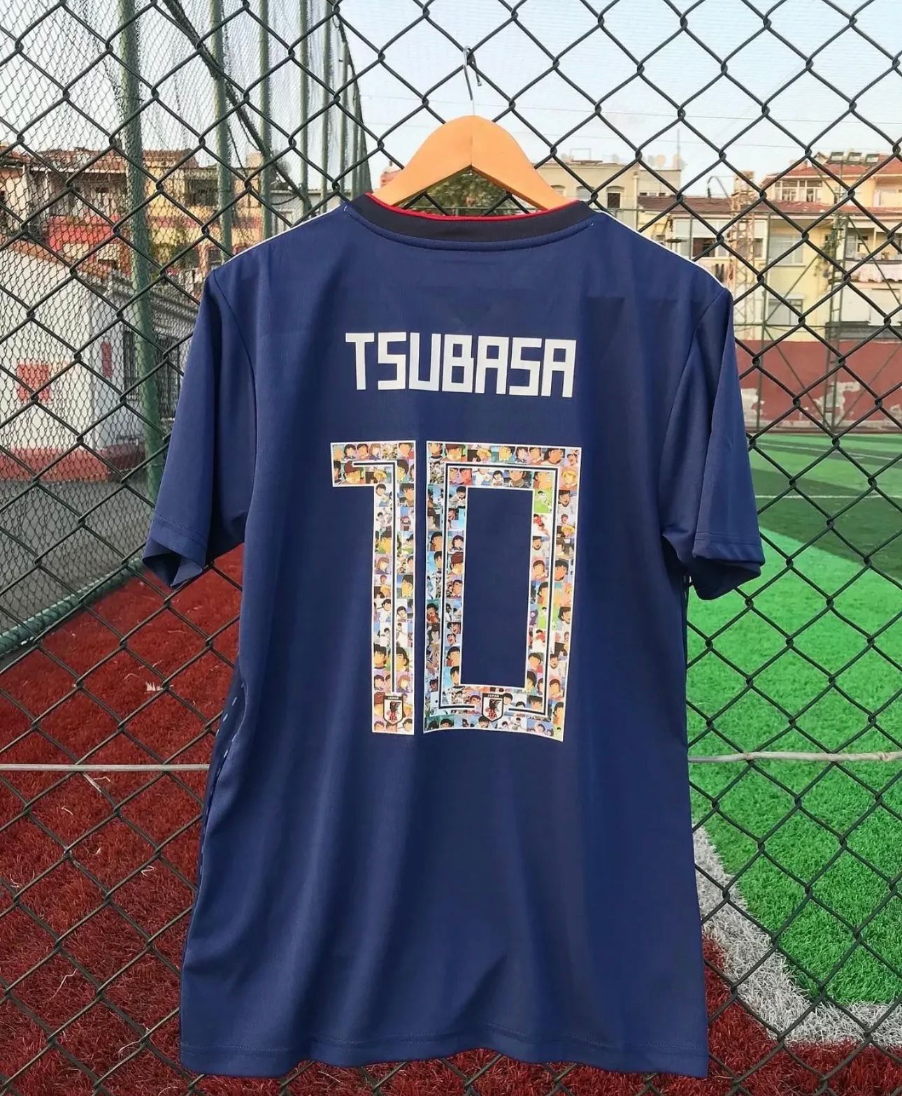 Tsubasa Özel Forma