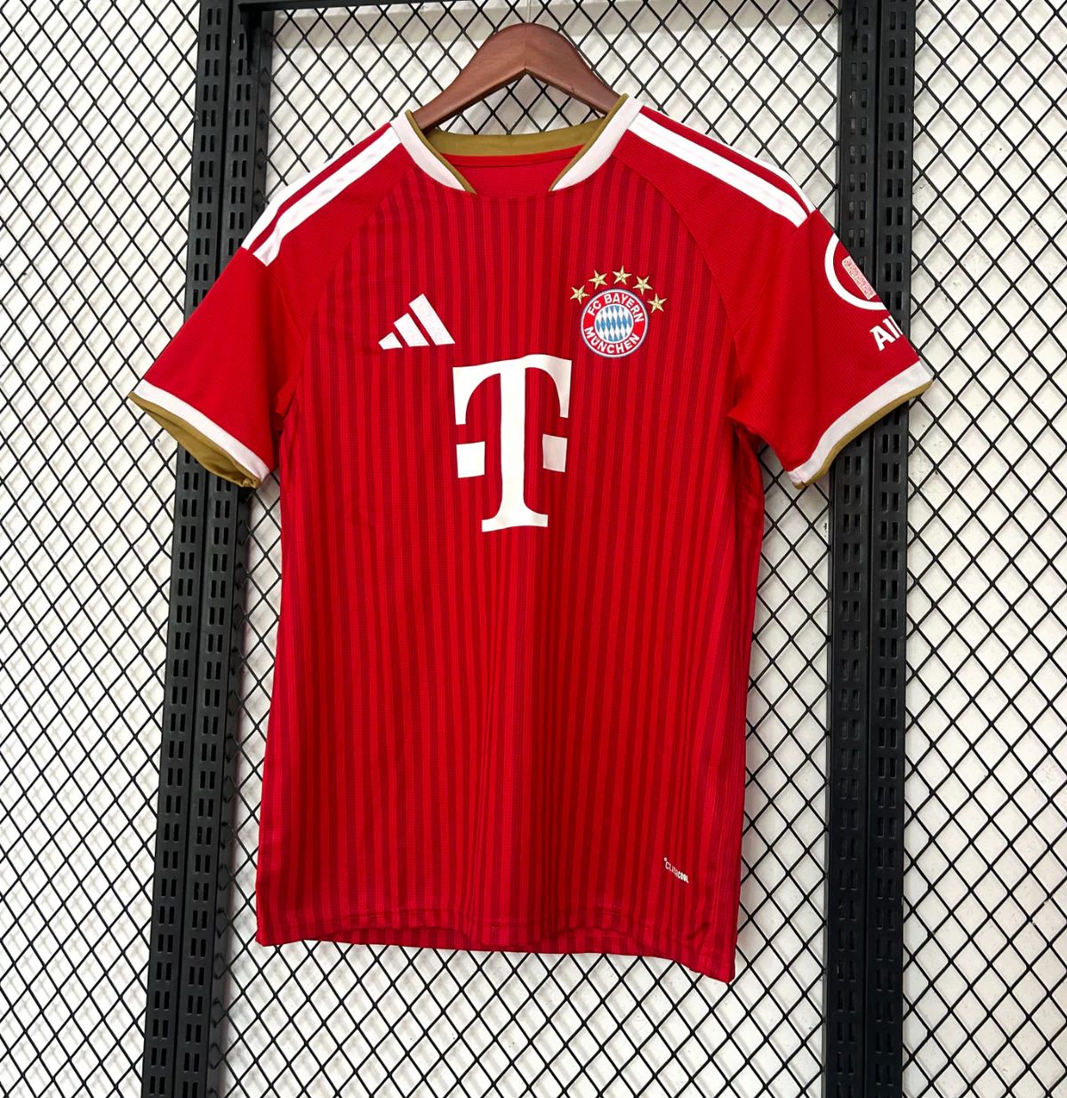 Bayern Münih 2027 Ev Sahibi Forma