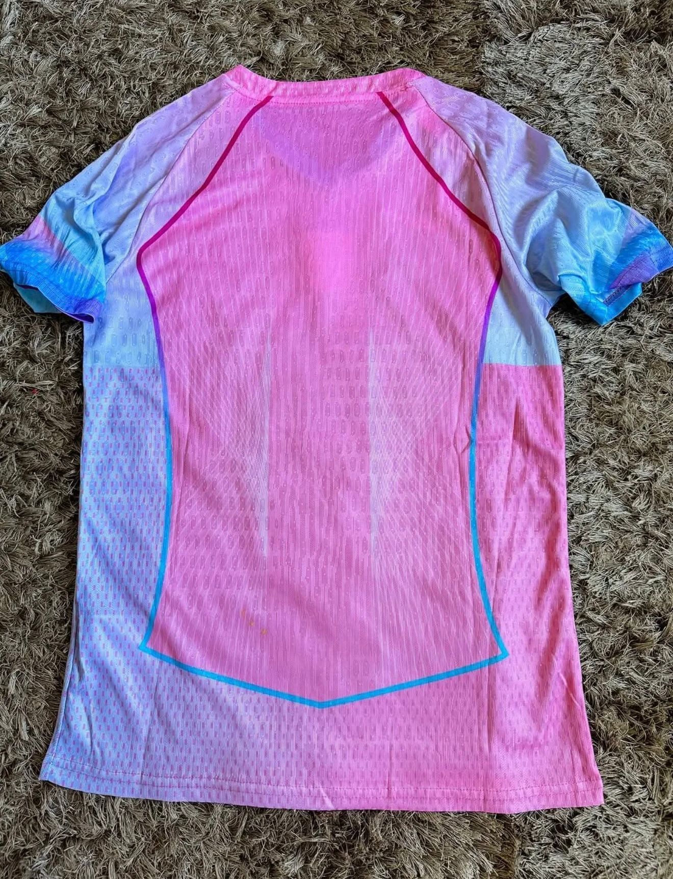 Barcelona 2026 Pink Özel Seri