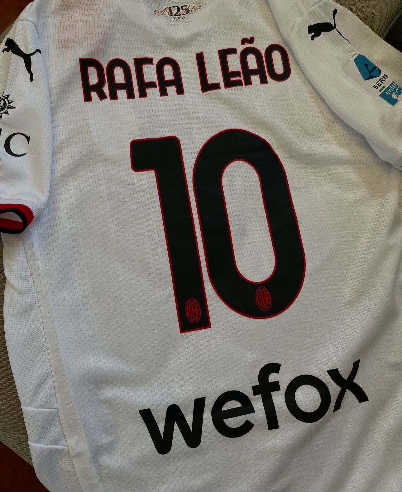 Milan Beyaz Forma