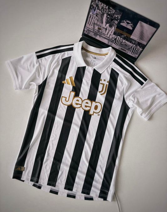 Juventus 2027 Ev Sahibi Forması