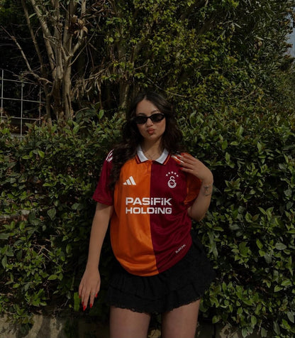 Galatasaray Efsane Tasarım Forma