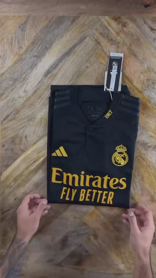Real Madrid Siyah Özel Seri Forma