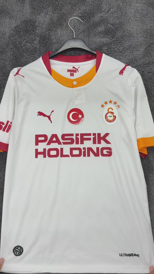 Galatasaray 2027 BEYAZ FORMASI