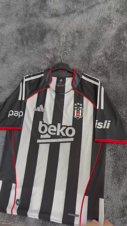 BEŞİKTAŞ 2026 ÇUBUKLU FORMA