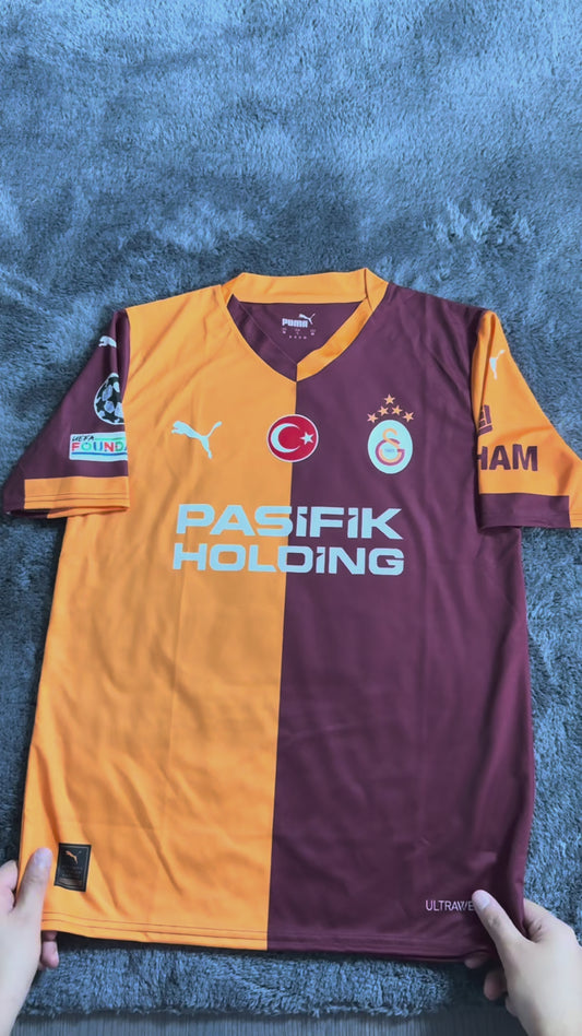Galatasaray 5 Yıldız Parçalı Ev Sahibi Forma ( PROFOSYONEL KALİTE )