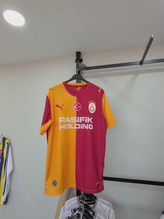 Galatasaray 2027 EV SAHİBİ FORMASI ( PROFOSYONEL KALİTE )