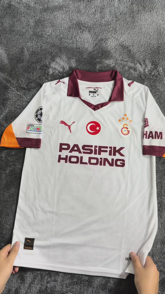 Galatasaray 2026 Beyaz Forma ( PROFOSYONEL KALİTE )