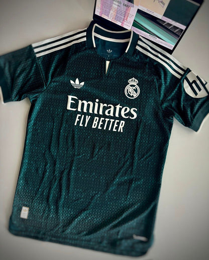 Real Madrid 2027 Yeşil Forma